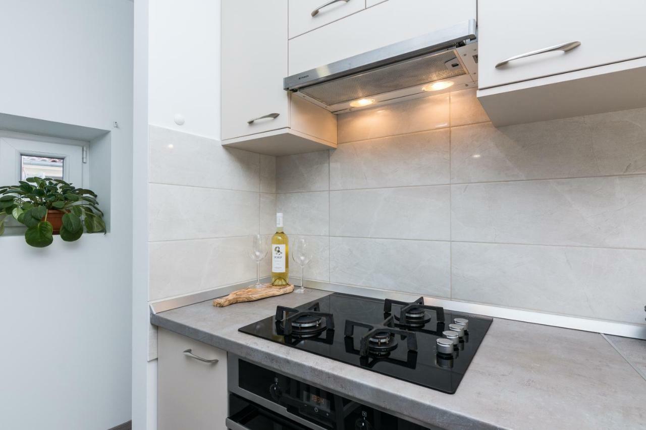Stylish In The Center Of Apartment Zadar