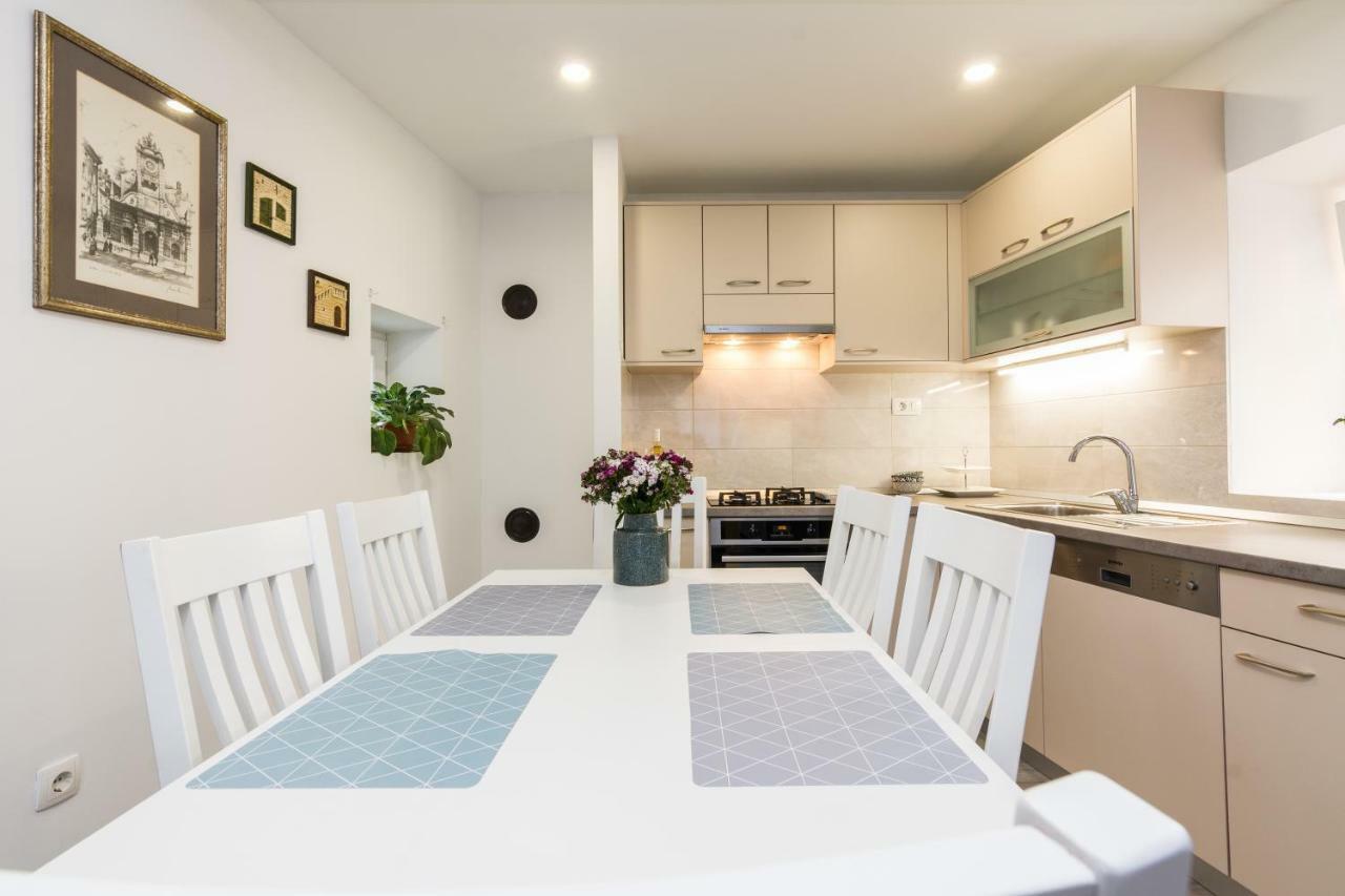 Stylish In The Center Of Apartment Zadar